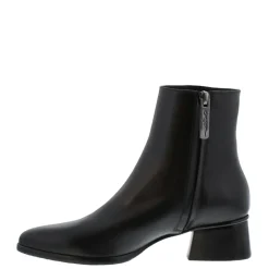 Megan Black Leather Ankle Boots<Carl Scarpa New
