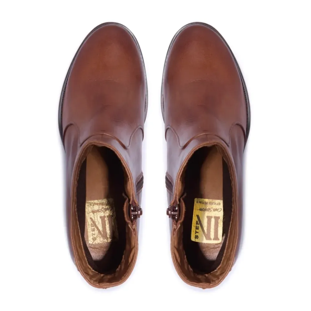Orvieto Tan Leather Ankle Boots<Carl Scarpa New